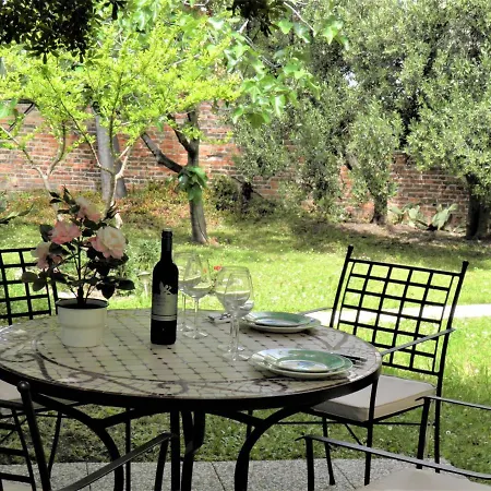 海滩城市珍珠公寓酒店 3* 斯普利特